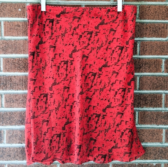 NY&Co Snakeskin Print Midi Skirt - Picture 2 of 3